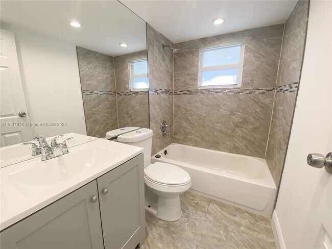 Building Photo - 7805 NW 67th Ave