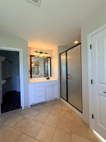 Building Photo - 213 Briarstone Dr