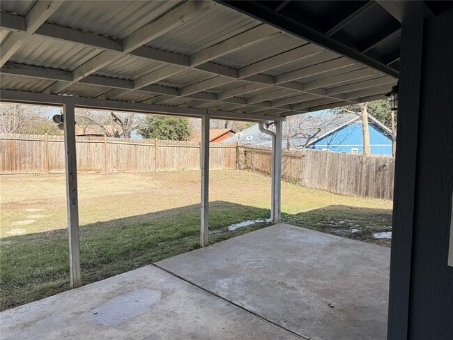 Building Photo - 10008 Barrington Cove