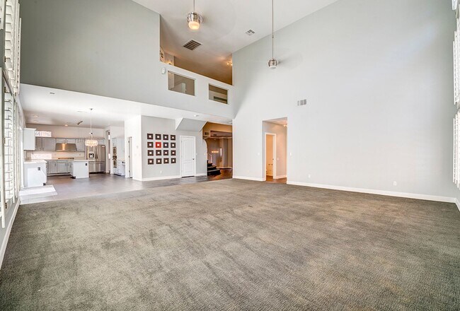 Building Photo - Status: Accepting Applications