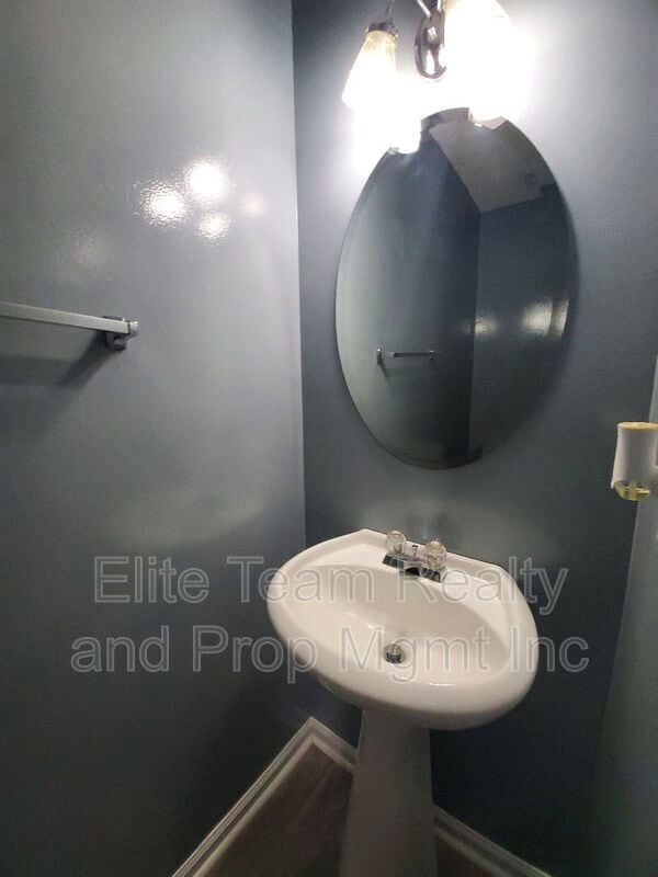 Building Photo - 10623 Campion Ct