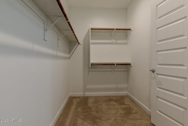 Building Photo - 1548 W Corral Rd