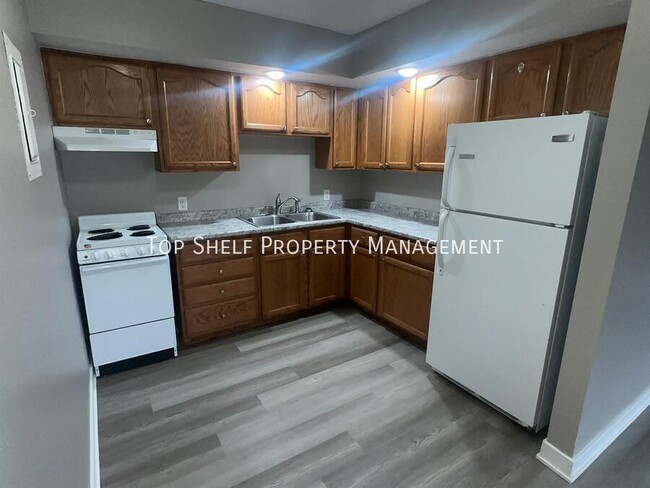 Building Photo - 103 S Grant-8