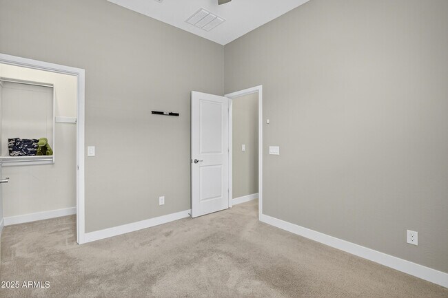 Building Photo - 3405 S 183rd Dr