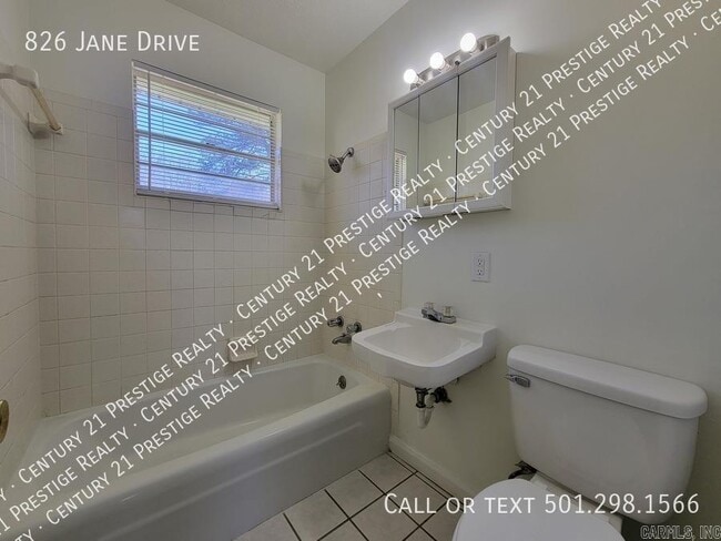 Building Photo - 826 Jane Dr