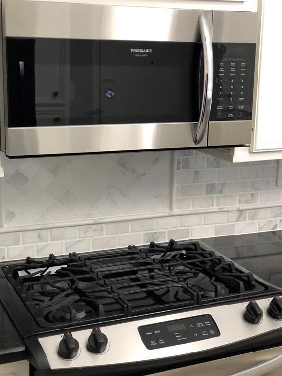 Building Photo - 2402 Watts St