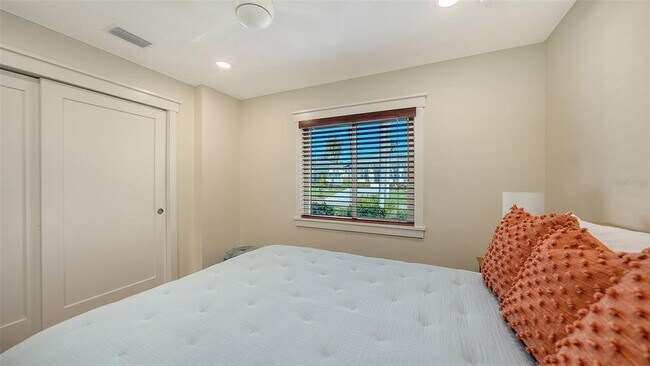 Building Photo - 690 Old Compass Rd