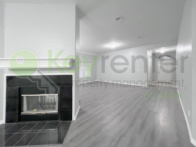 Building Photo - Gorgeous 4 bed/ 2 bath home in Sharyland Plantation (Mission, TX)