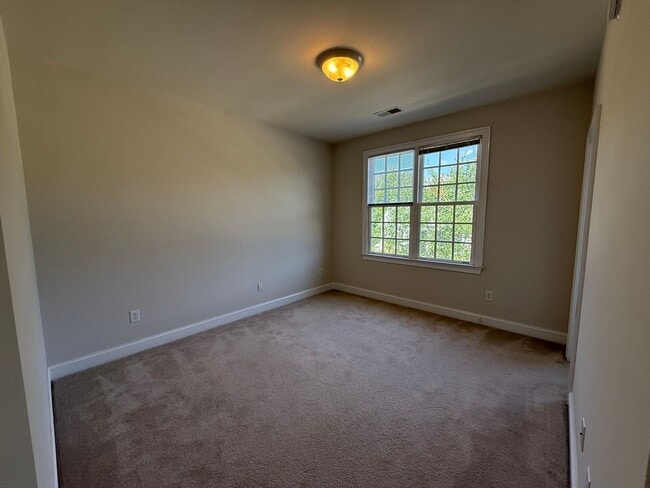 Building Photo - 1525 Old Trail Dr