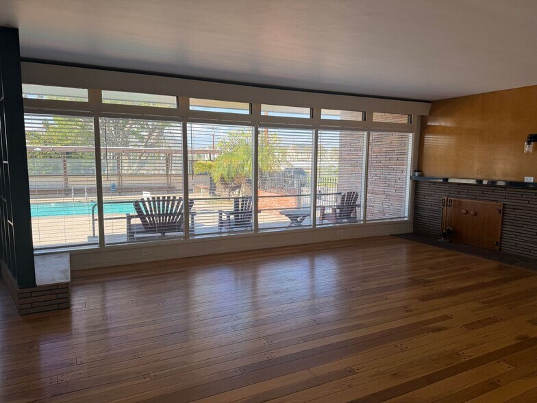 Building Photo - 3590 Buchanan St