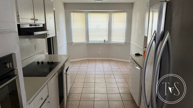 Building Photo - 133 Runaway Point Rd