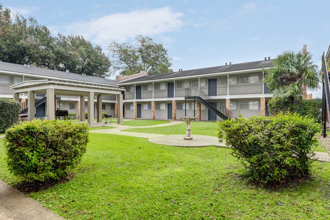 Building Photo - Congress Gardens Apartments