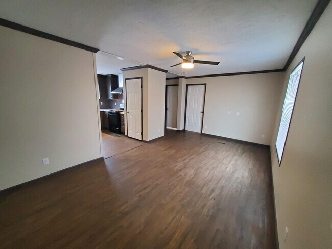 Building Photo - 8 Mockingbird Hill Dr