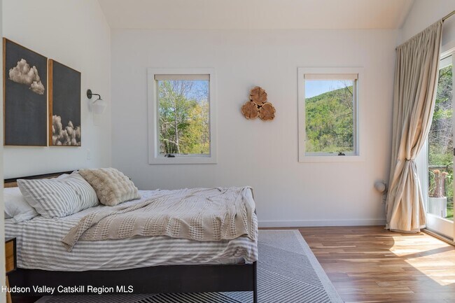Building Photo - 4599 NY-212