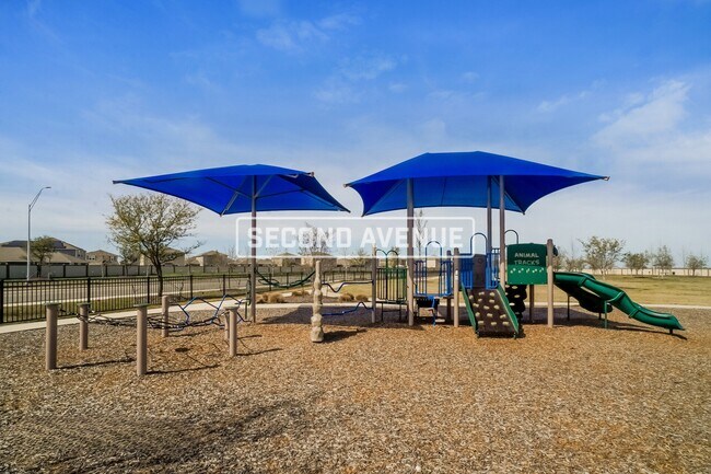 Building Photo - 3027 Jackson Smt