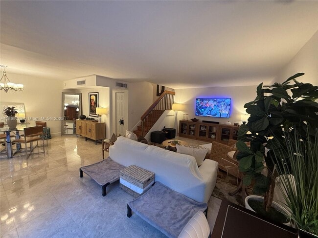 Building Photo - 4708 SW 67th Ave