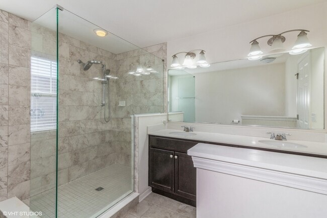 Building Photo - 4271 Liberty St