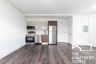 Building Photo - 1553 W Hollywood Ave