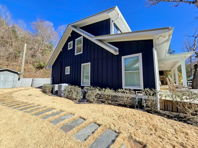 Building Photo - 151 Timpson Cove Rd