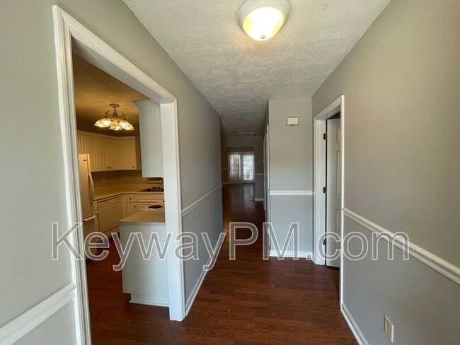 Building Photo - 1414 Anna Way