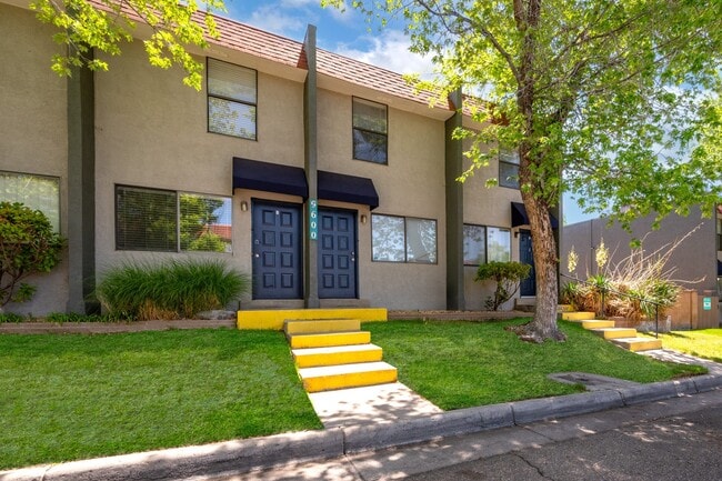 Primary Photo - Spain Townhomes