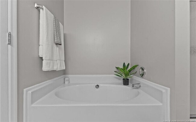 Building Photo - 382 Bubble Creek Ct