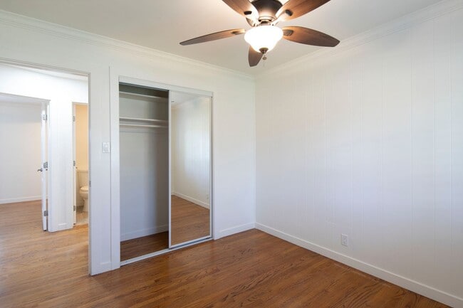 Building Photo - GORGEOUS Remodeled and Upgraded Beautiful ...