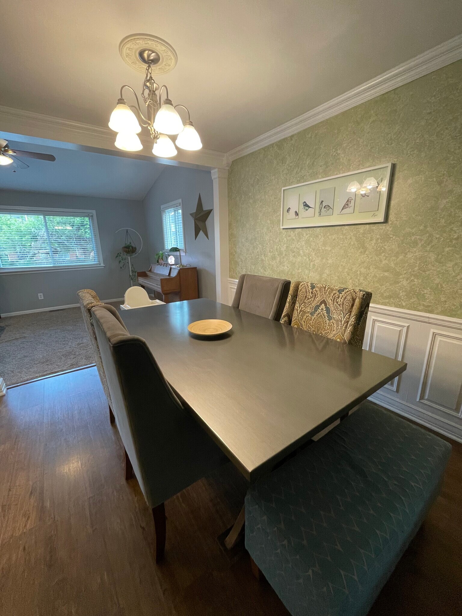 Building Photo - 2863 Foster Ave