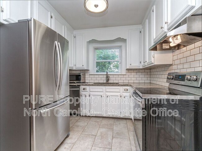 Building Photo - 1321 Pinecrest Ave