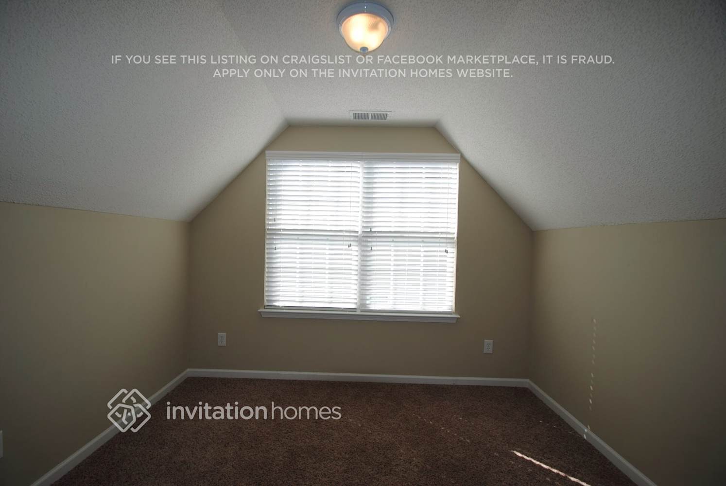 Building Photo - 2104 Pimpernel Rd