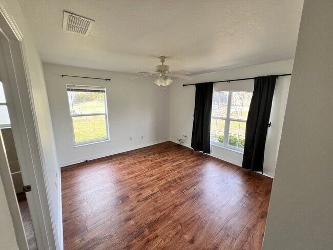 Building Photo - 10900 SW 45th Terrace