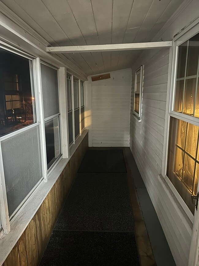 Building Photo - 25 Old Wolfeboro Rd