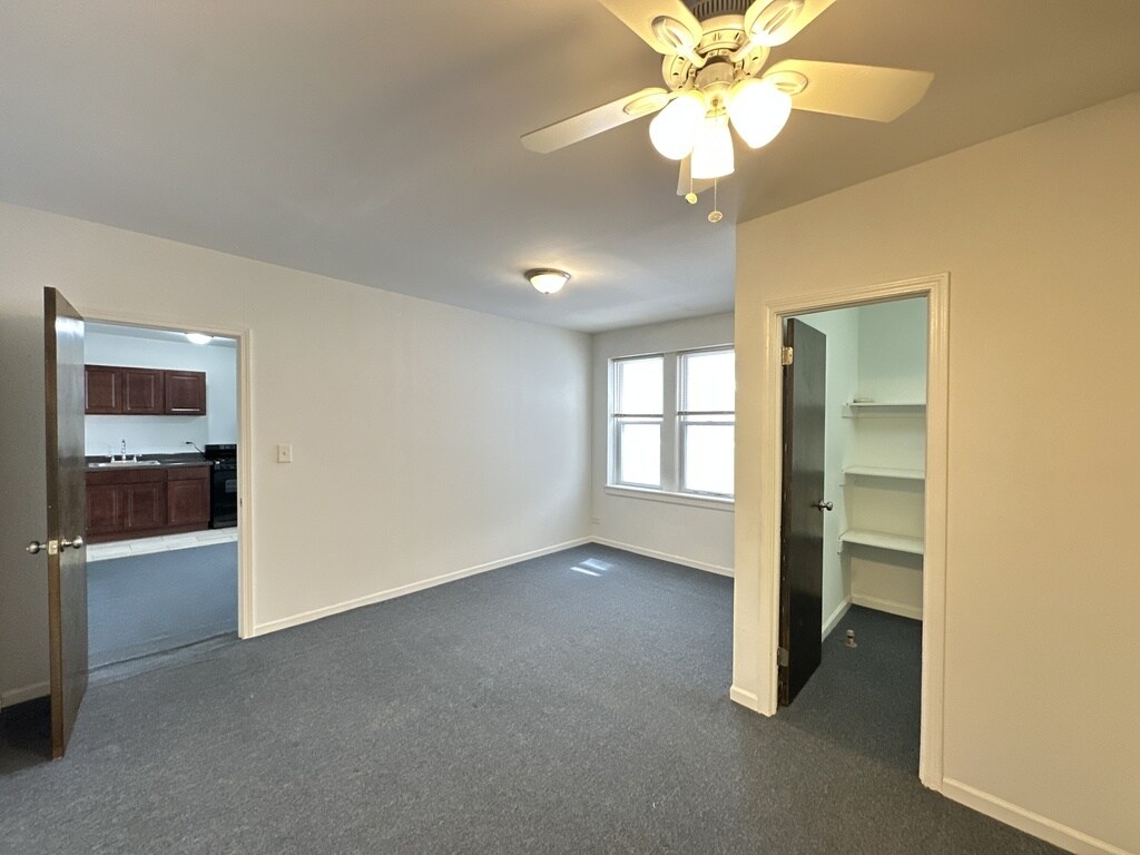 Building Photo - 5710 N Winthrop Ave