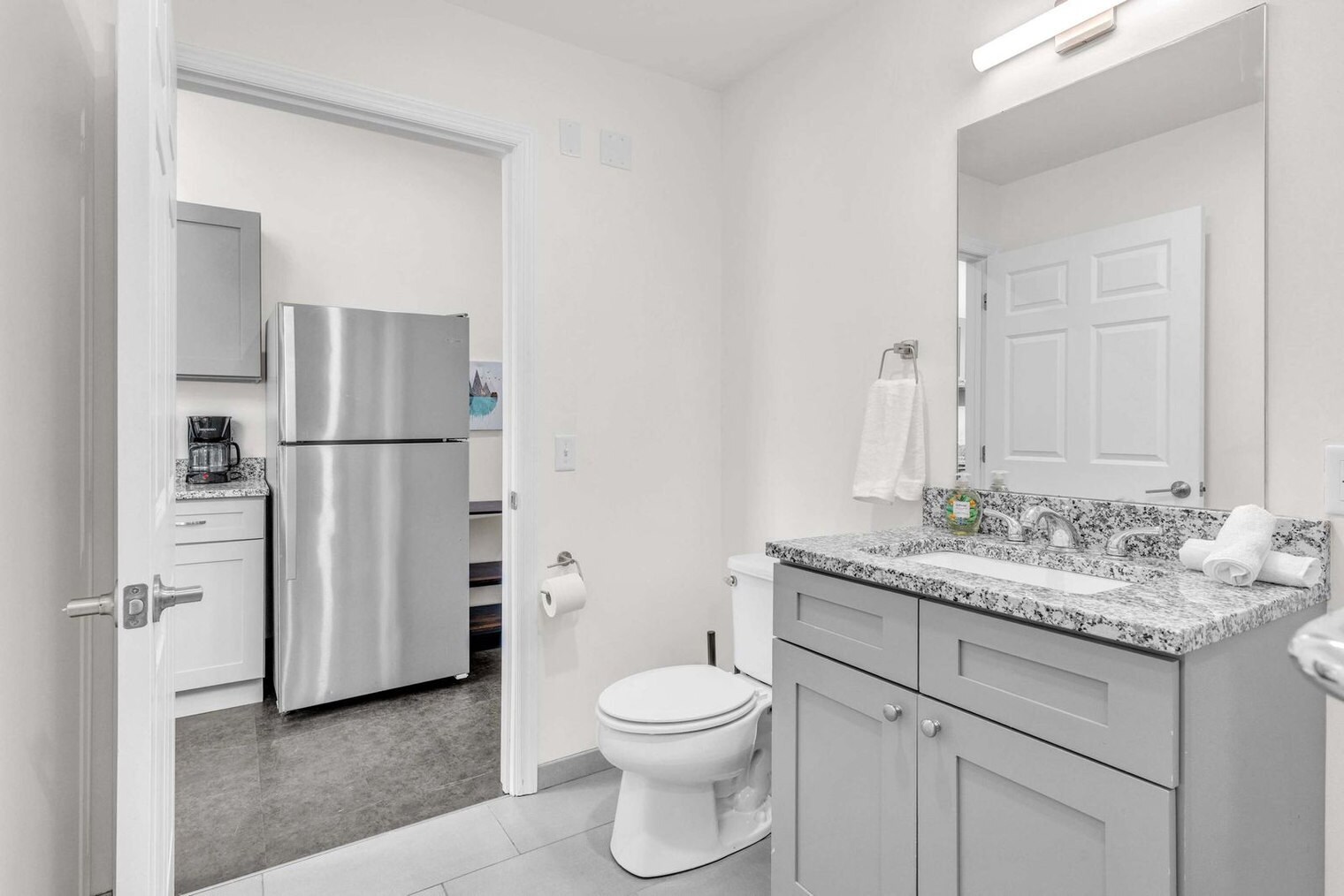 Building Photo - 800 Penn Ave