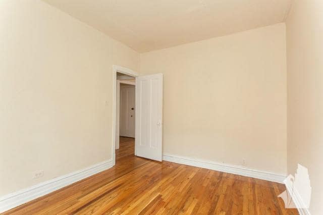 Building Photo - 1 bedroom in Chicago IL 60657