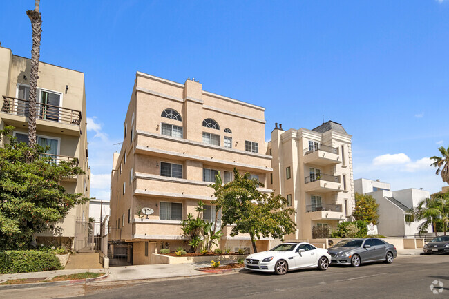 Exterior of Building - Goshen Luxury Apartments