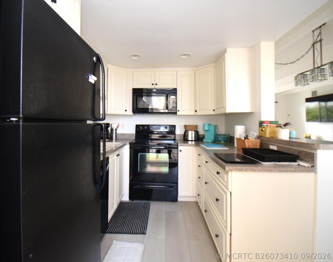 Building Photo - 4500 S Ocean Blvd