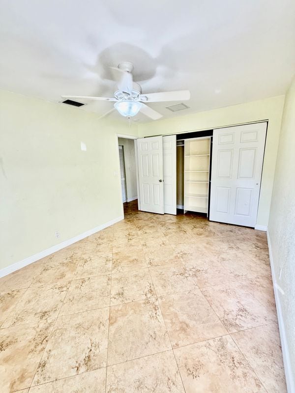 Building Photo - 1125 SE 6th Terrace