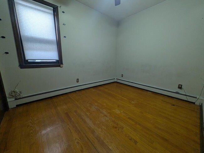 Building Photo - 1009 Grand Ave