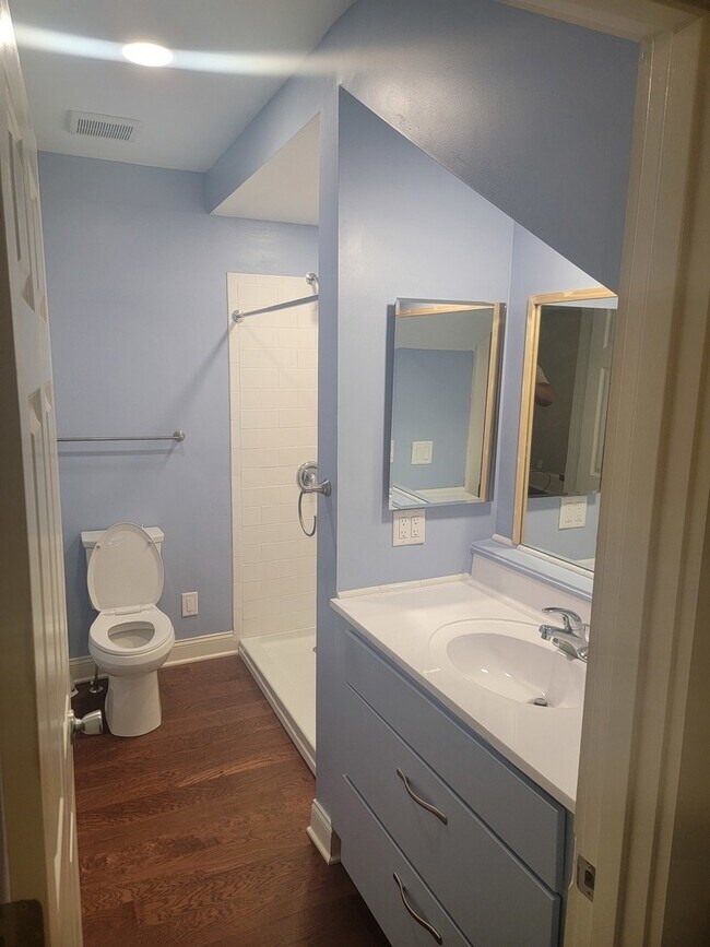 Building Photo - 398 S Oriole Trail