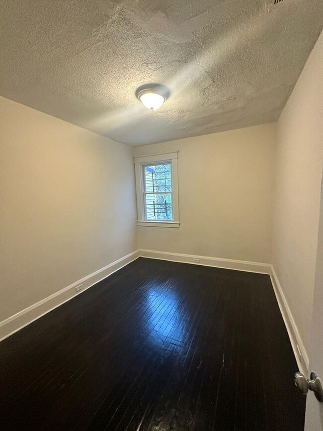 Building Photo - 2761 Baker St