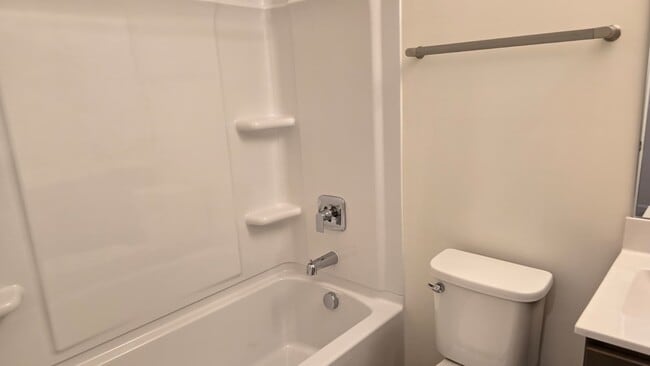 Building Photo - 425 Sunset Hollow Drive