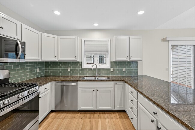 Building Photo - 43 Copley Rd