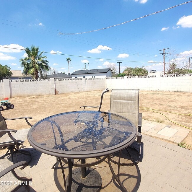 Building Photo - 1112 E Riviera Dr