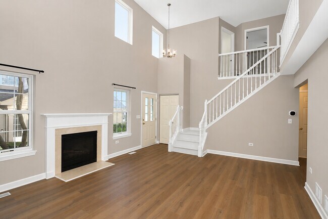 Building Photo - 651 Lancaster Cir