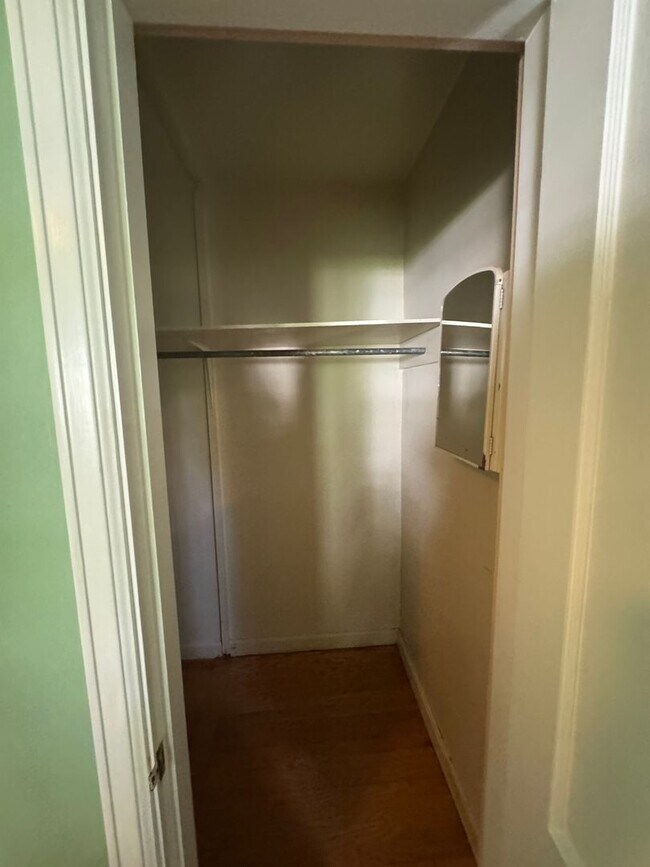Building Photo - Updated 3BR/2BA home in South Nashville!
