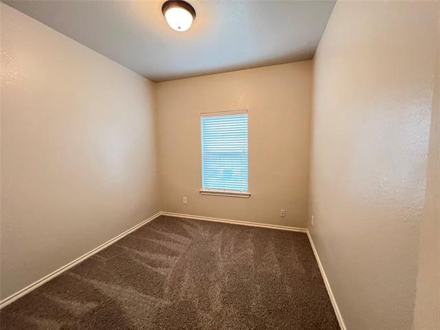 Building Photo - 1012 Churchill Dr