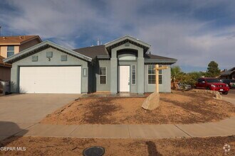Building Photo - 3704 Leticia St