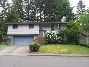 Building Photo - Coming Soon! Spacious 3 BD, 2.5 BA Home in Beaverton