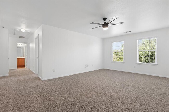 Building Photo - 1385 Red Stag Pl